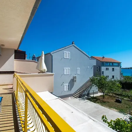 Apartment Goran Near The
