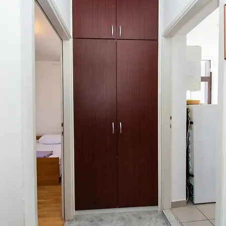 Goran Near The Srima