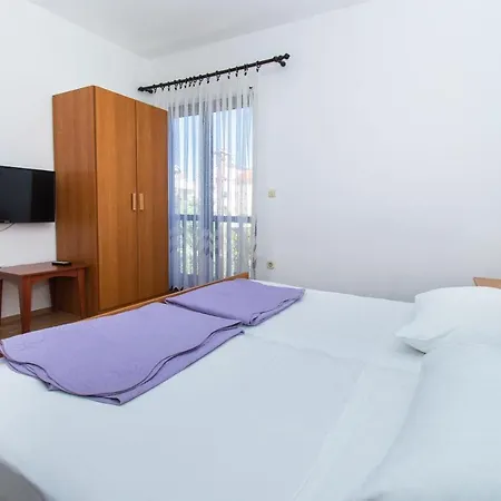 Goran Near The * Srima