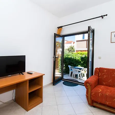 Apartment Goran Near The *