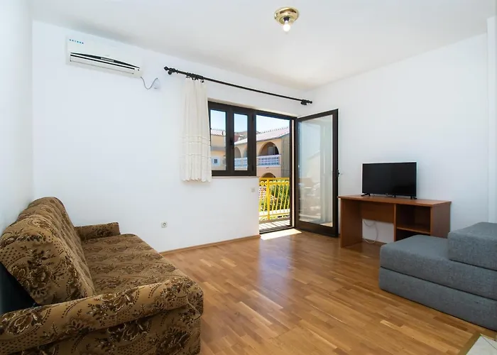 Goran Near The Srima