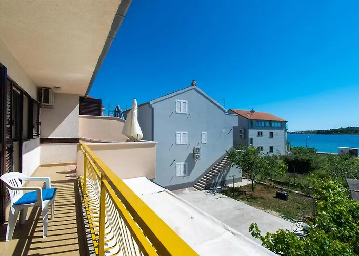 Apartment Goran Near The