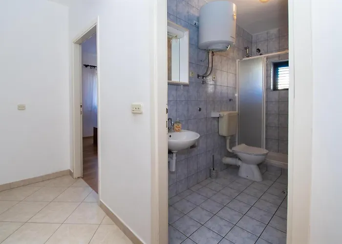 Goran Near The Srima