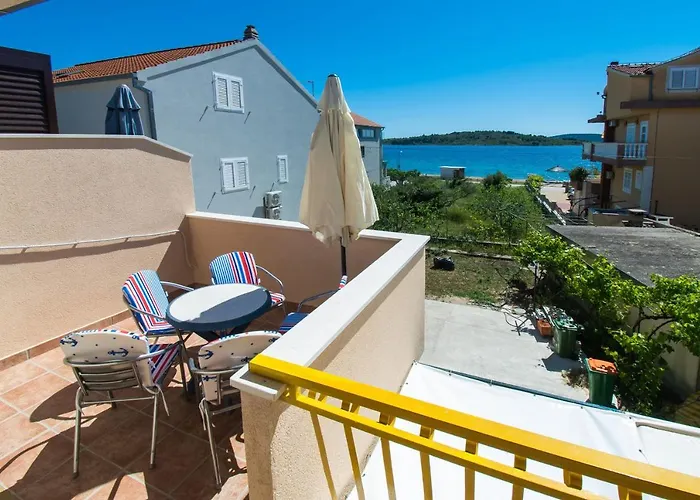 Appartement Goran Near The