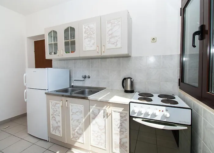 Appartement Goran Near The Srima